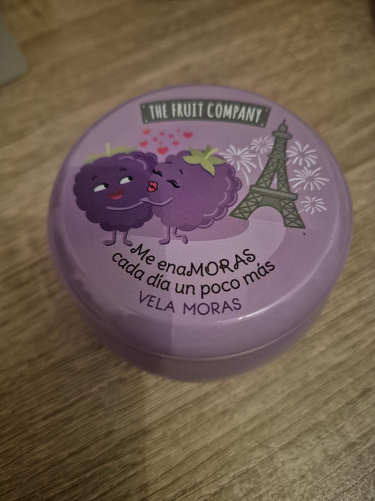 bougie parfum mûre  .The fruit company